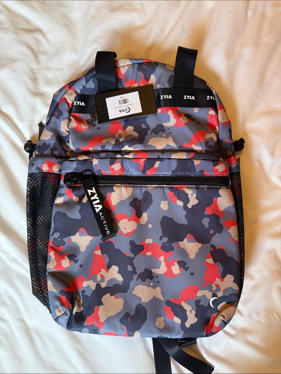 ZYIA Handbags - ZYIA Camo Backpack — Gray Red Black